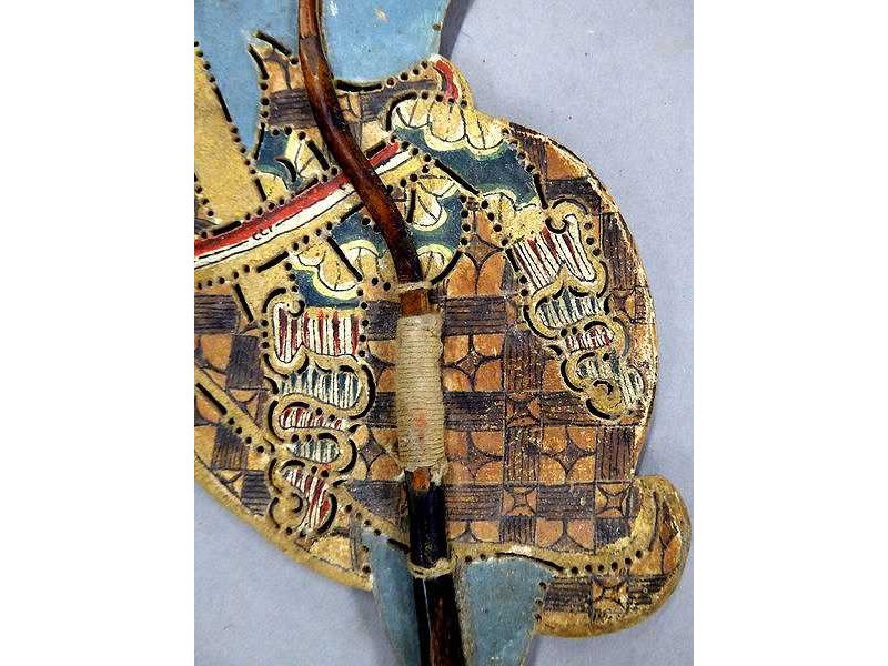 gareng-ey 220-solo-loincloth-batik pattern-sash-rght-c.w.angst